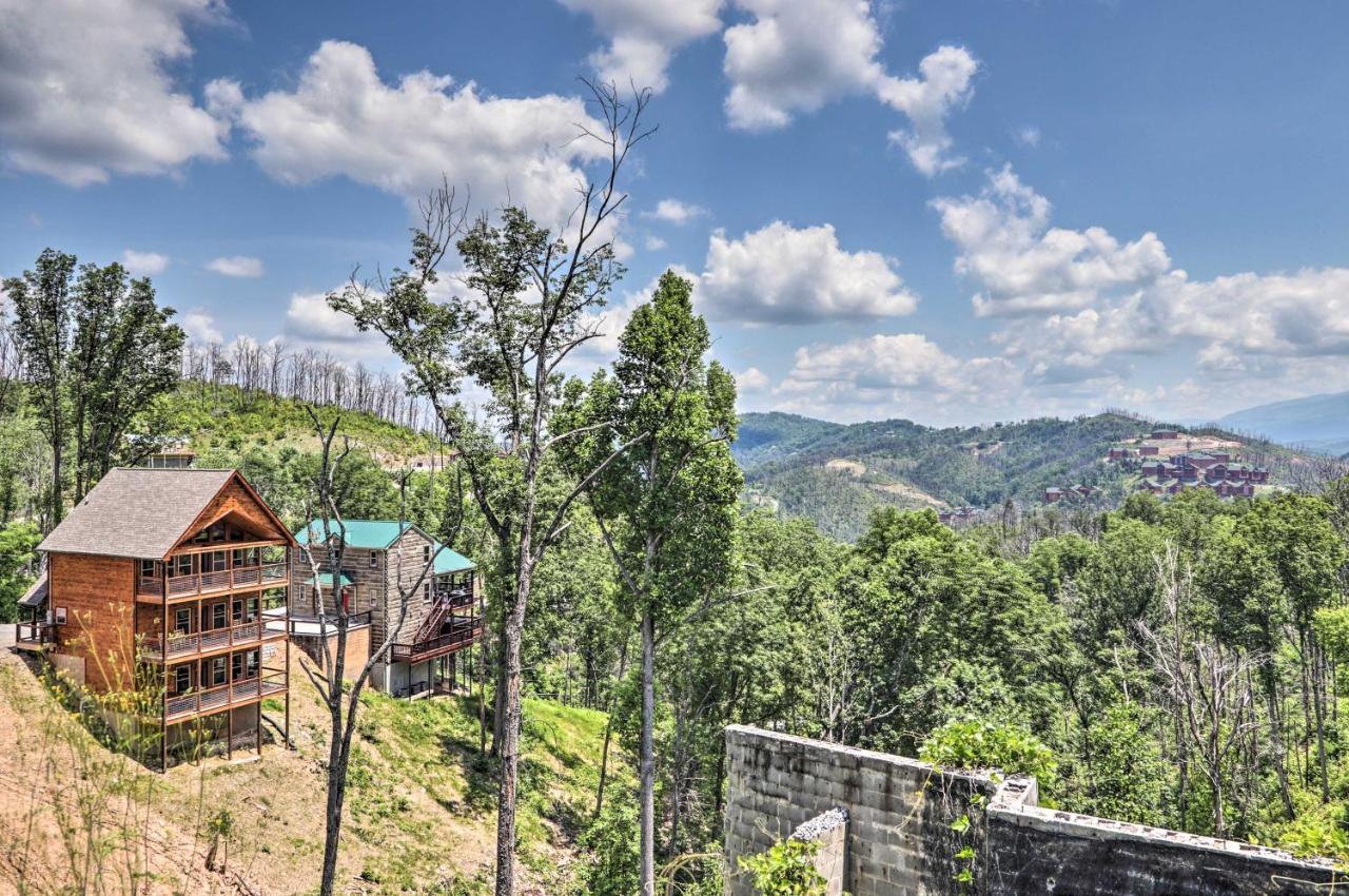 Modern Cabin With Hot Tub And Game Room In Gatlinburg! Exterior photo